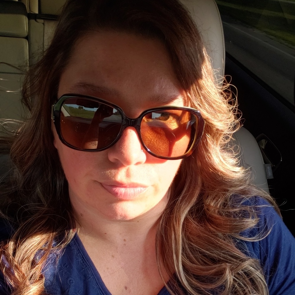 Meet your Posher, Amanda